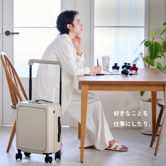 【収納も移動も抜群の最速スーツケース】SPEED U / SPEED U plus